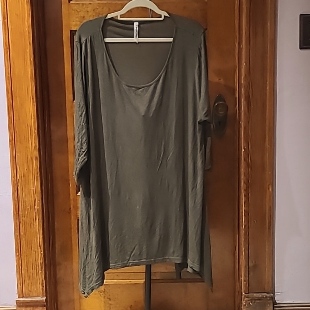 White Mark olive tunic